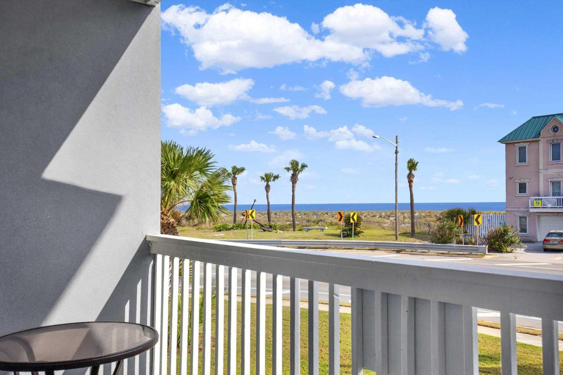 Beach Point Villas Unit E 티베아일랜드 외부 사진